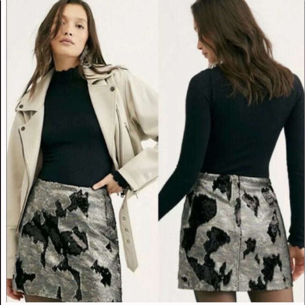 FREE PEOPLE Size 0 Sequins Camo Mini Skirt NEW